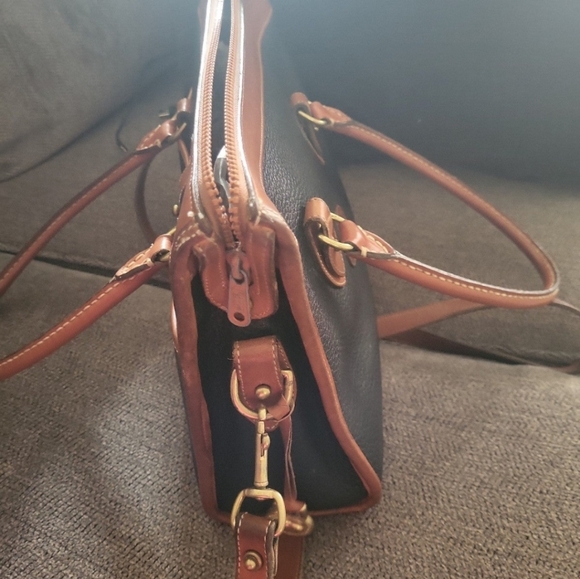 Vintage Authentic Dooney & Bourke All weather Satchel Bag - Picture 3 of 6